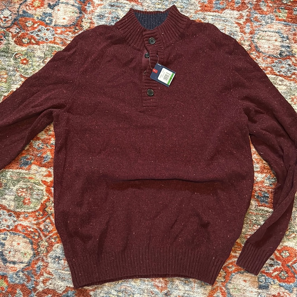 Men’s large button down sweater Large